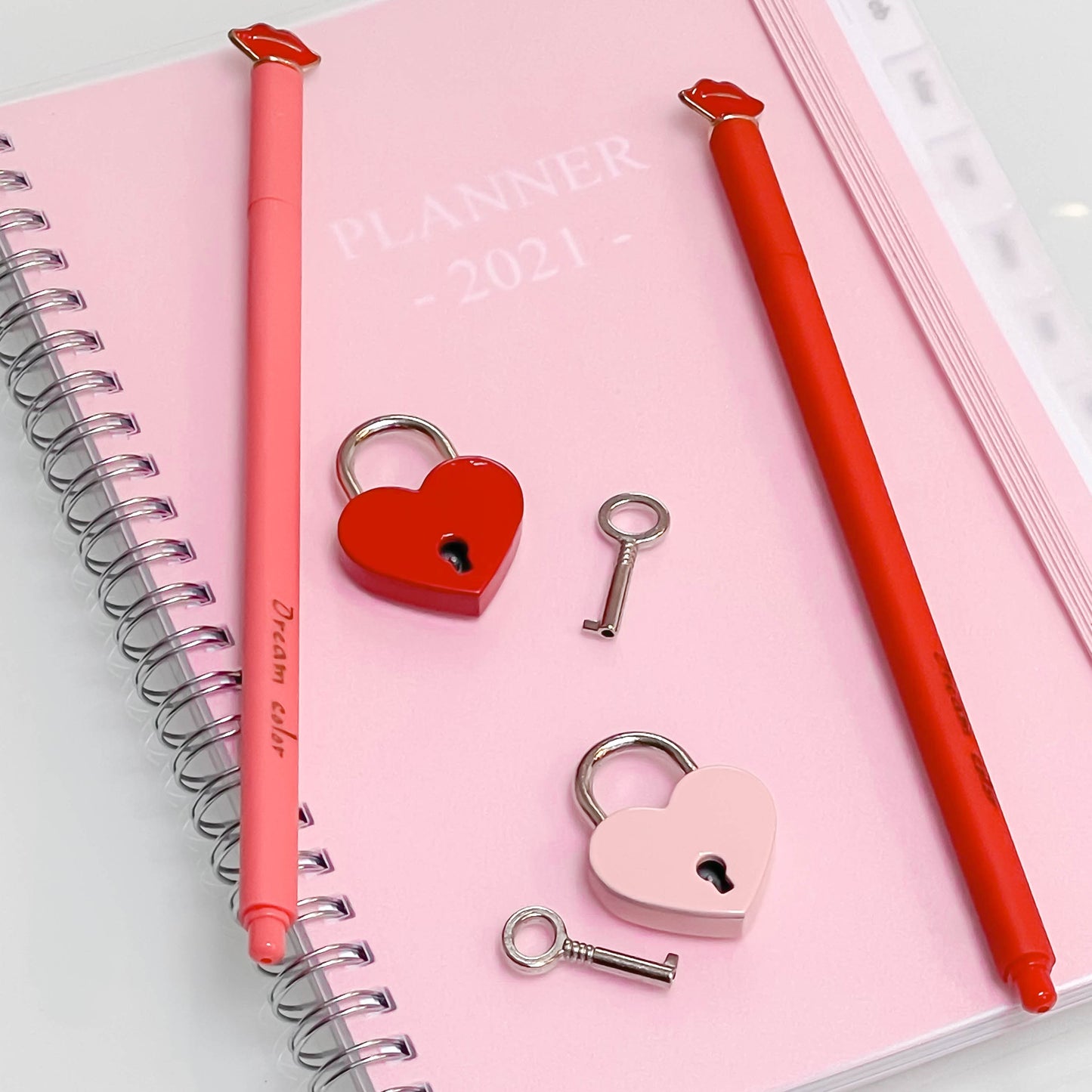 Valentine’s Day heart padlock and key